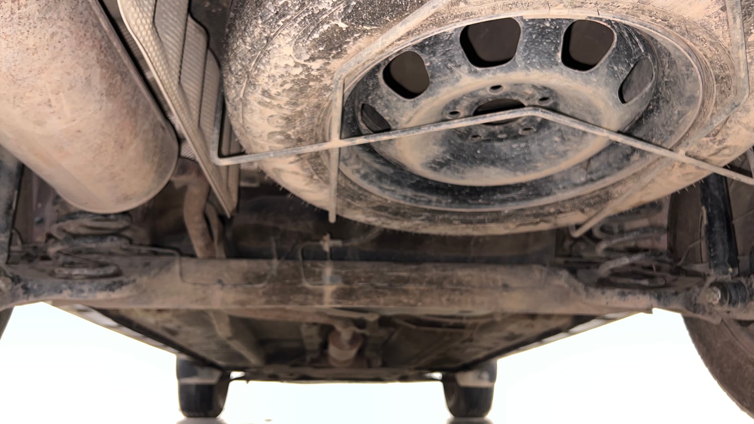 Used 2016 Renault Duster RXL Petrol Petrol Manual extra REAR UNDERBODY VIEW (TAKEN FROM REAR)