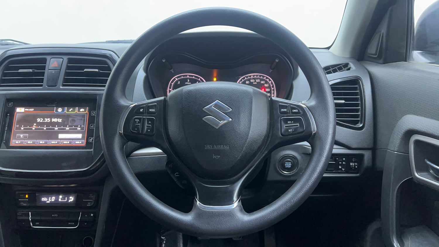 Used 2017 Maruti Suzuki Vitara Brezza [2016-2020] ZDi Plus Diesel Manual interior STEERING VIEW