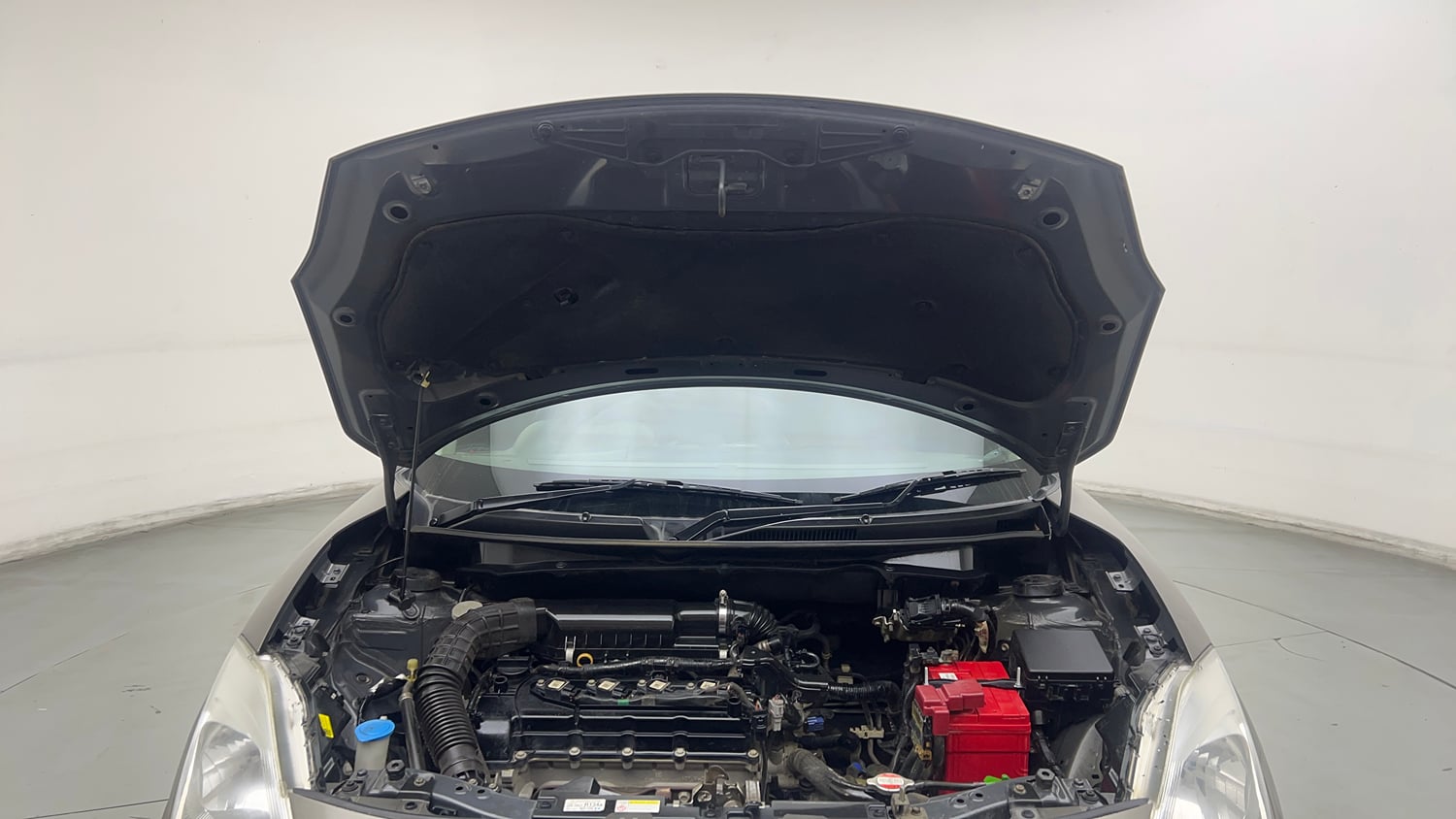 Used 2018 Maruti Suzuki Swift VXi Petrol Manual engine ENGINE & BONNET OPEN FRONT VIEW