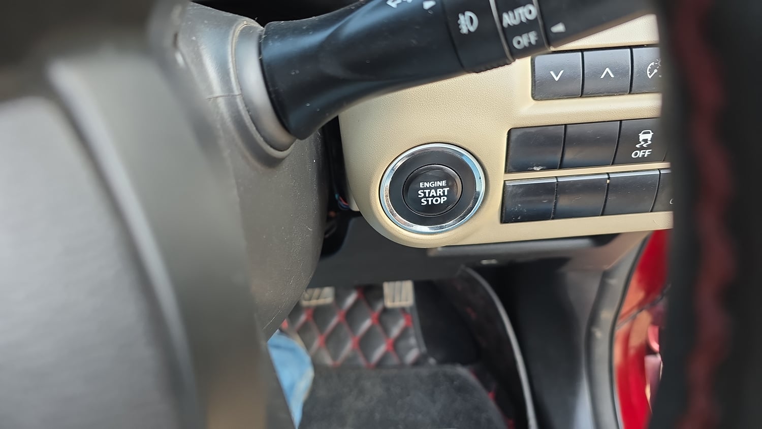 Used 2023 Toyota Glanza V Petrol Manual top_features Keyless start