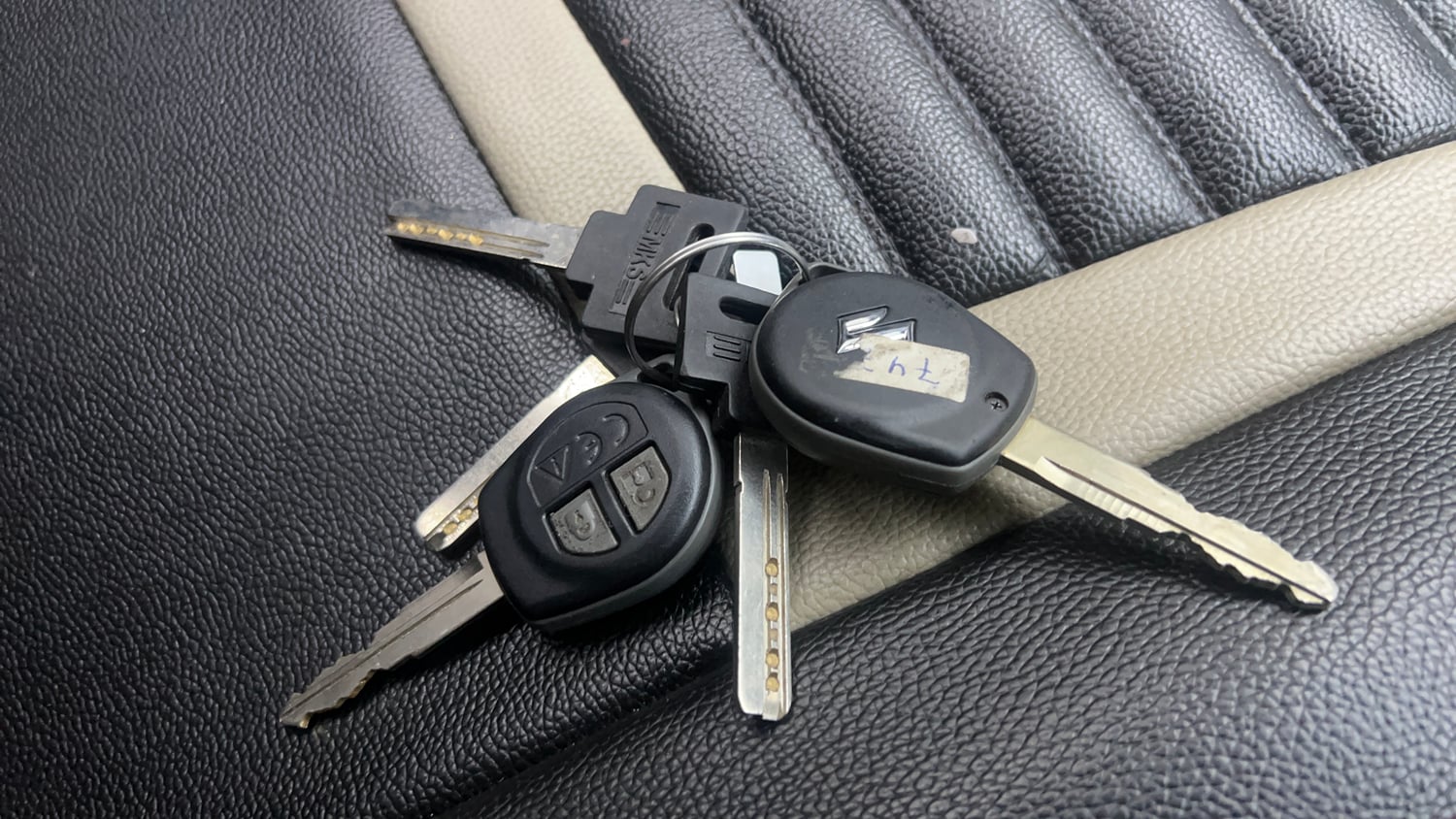Used 2021 Maruti Suzuki Wagon R 1.0 VXi 1.0 Petrol Manual extra CAR KEY VIEW