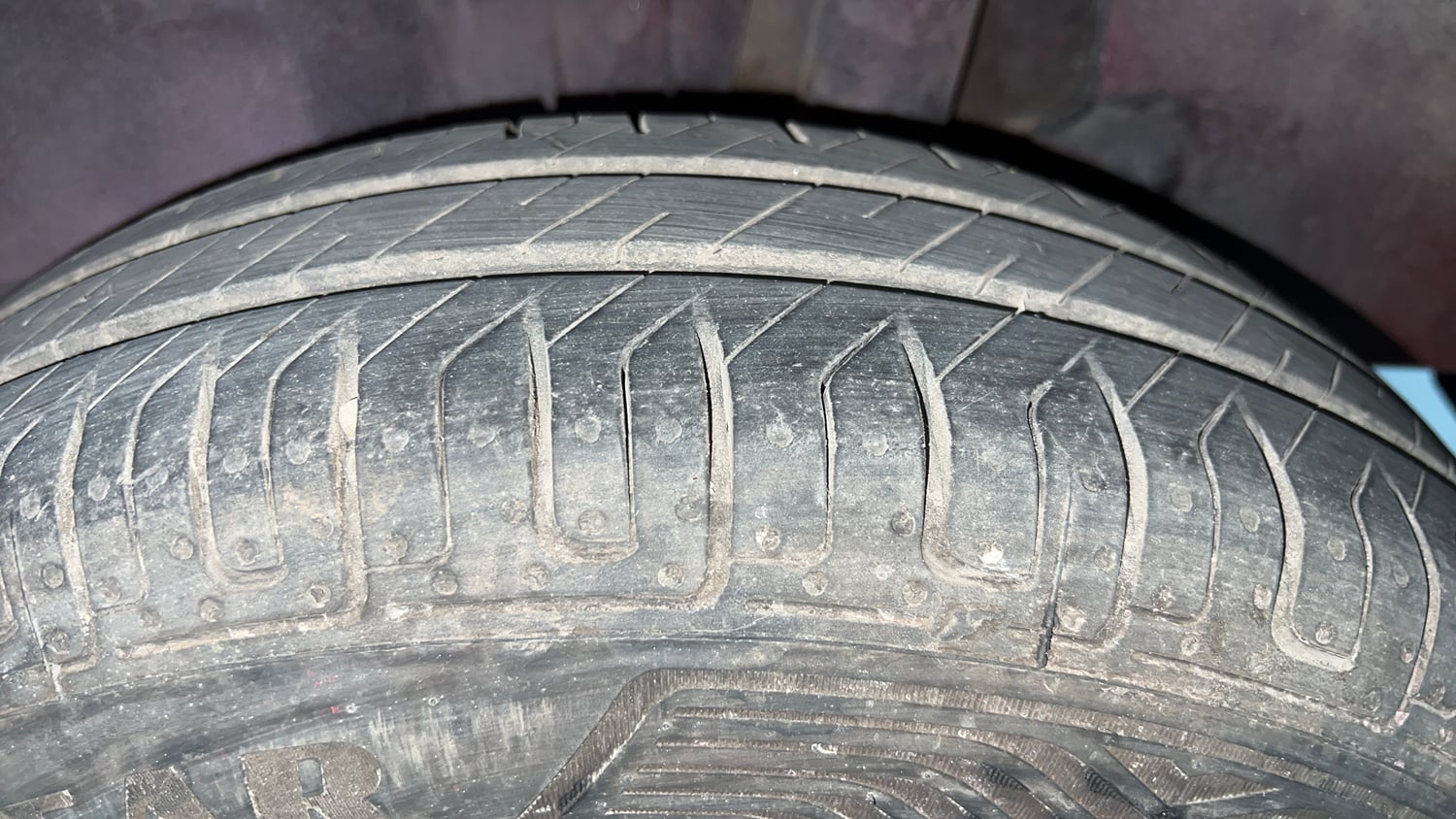 Used 2018 Maruti Suzuki Swift VXI CNG (Outside Fitted) Cng Manual tyres LEFT REAR TYRE TREAD VIEW