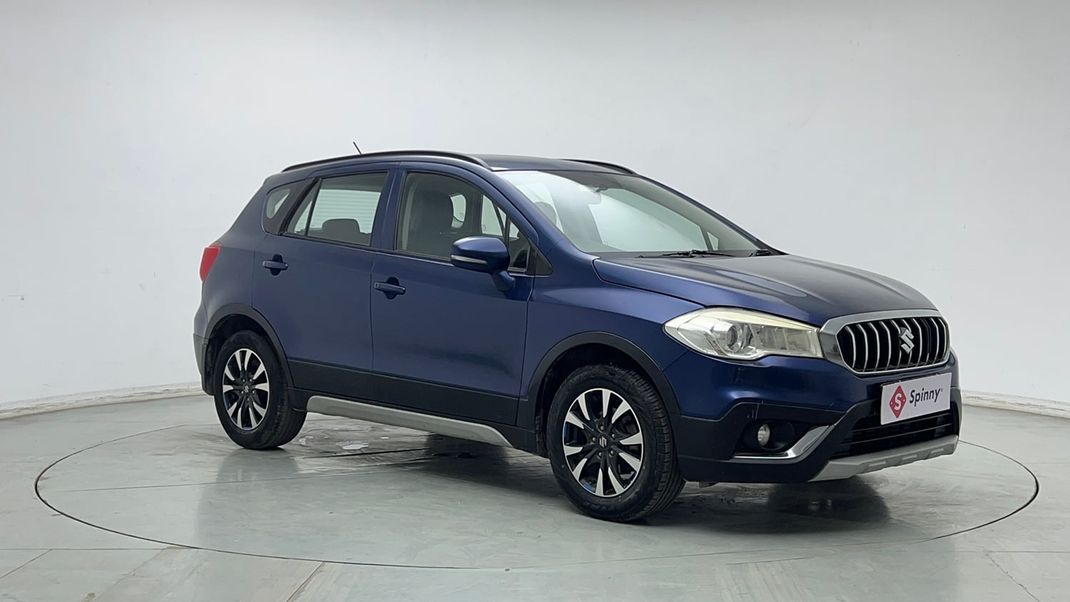 Used 2018 Maruti Suzuki S-Cross Zeta 1.3 Diesel Manual exterior RIGHT FRONT CORNER VIEW