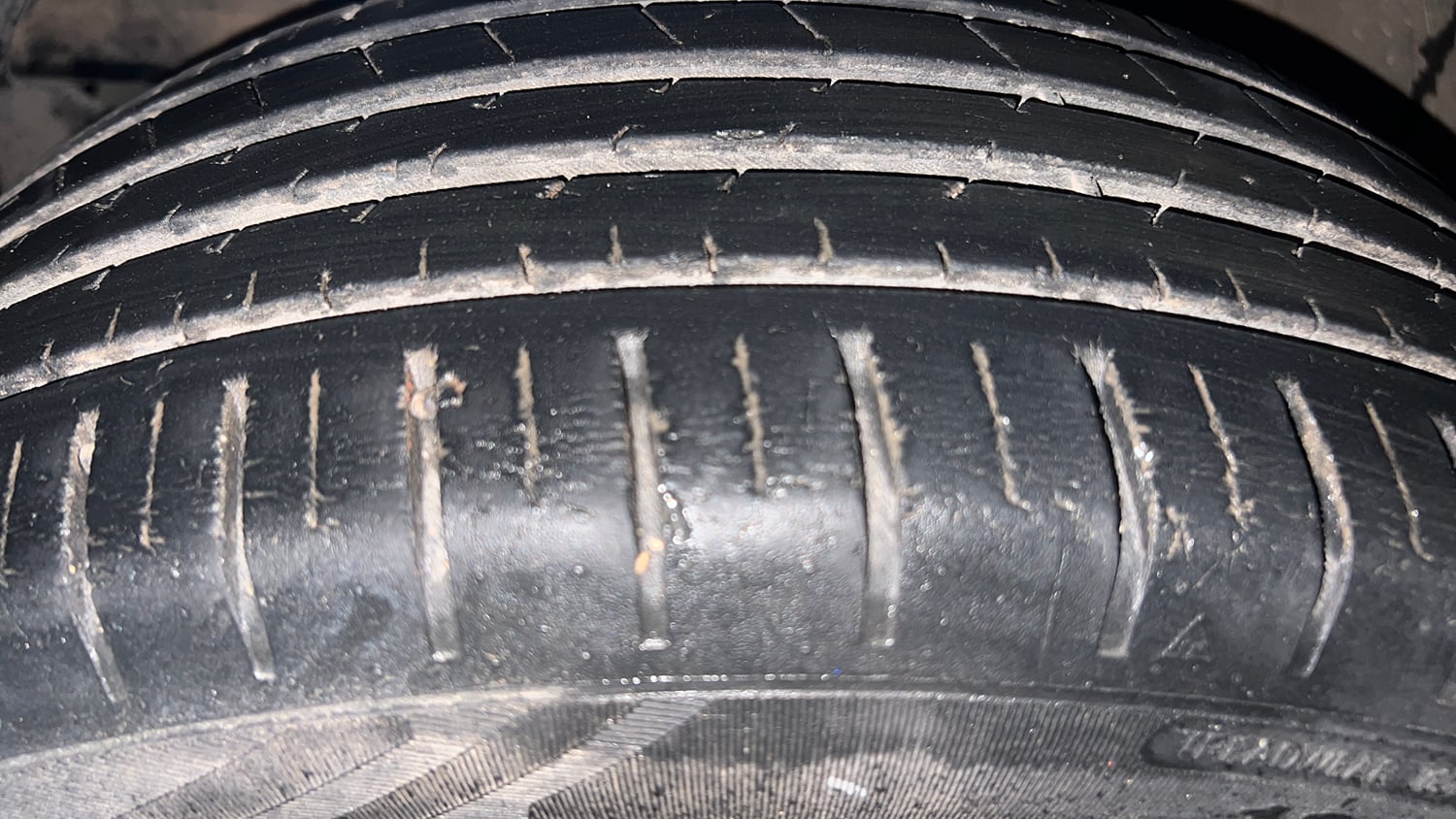 Used 2020 Maruti Suzuki Baleno Zeta Petrol Manual tyres LEFT FRONT TYRE TREAD VIEW