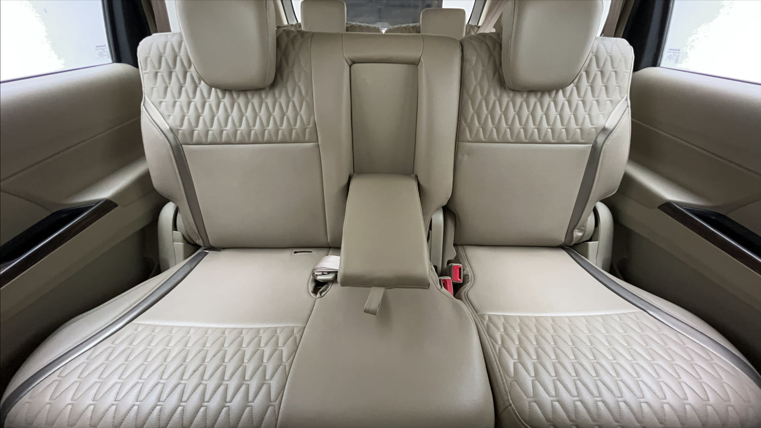 Used 2020 Maruti Suzuki New Ertiga ZXi AT Petrol Automatic interior REAR SEAT CONDITION VIEW