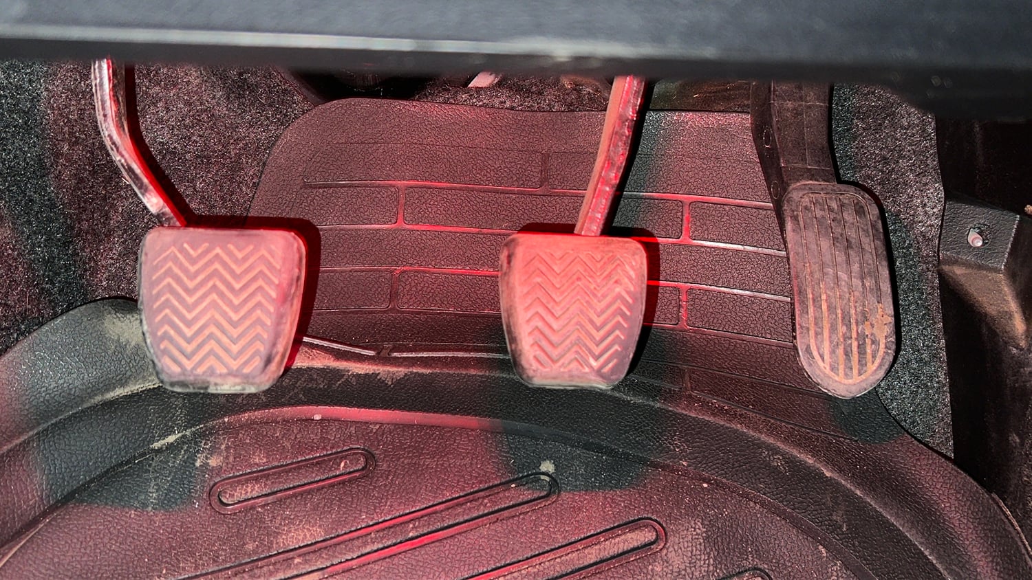 Used 2022 Toyota Innova Crysta VX 2.7 7 STR Petrol Manual interior PEDALS VIEW