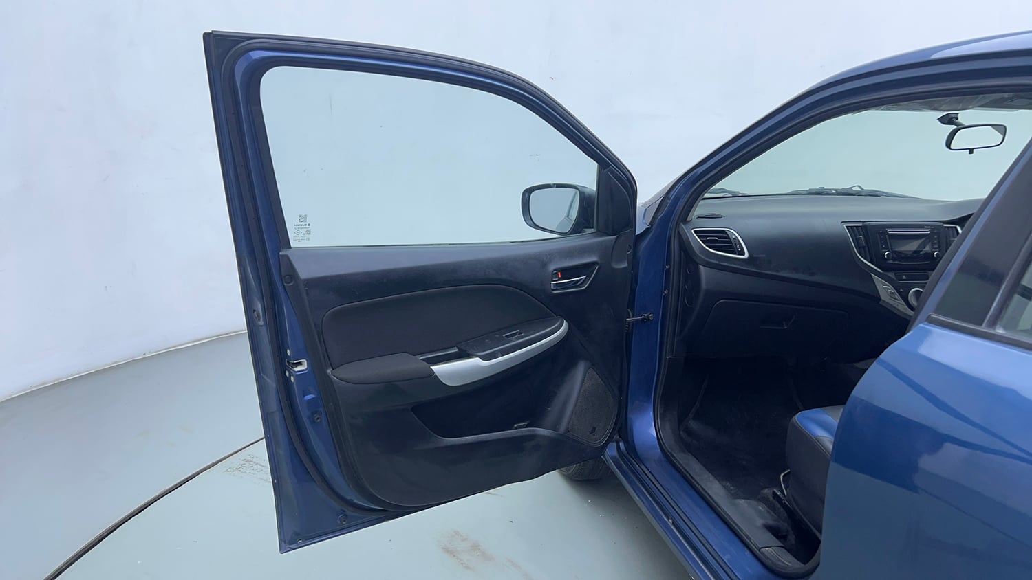 Used 2017 Maruti Suzuki Baleno Delta 1.2 Petrol Manual interior LEFT FRONT DOOR OPEN VIEW