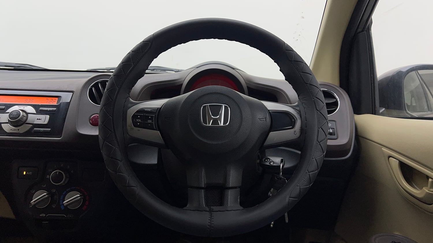 Used 2013 Honda Amaze 1.2 S i-VTEC Petrol Manual interior STEERING VIEW