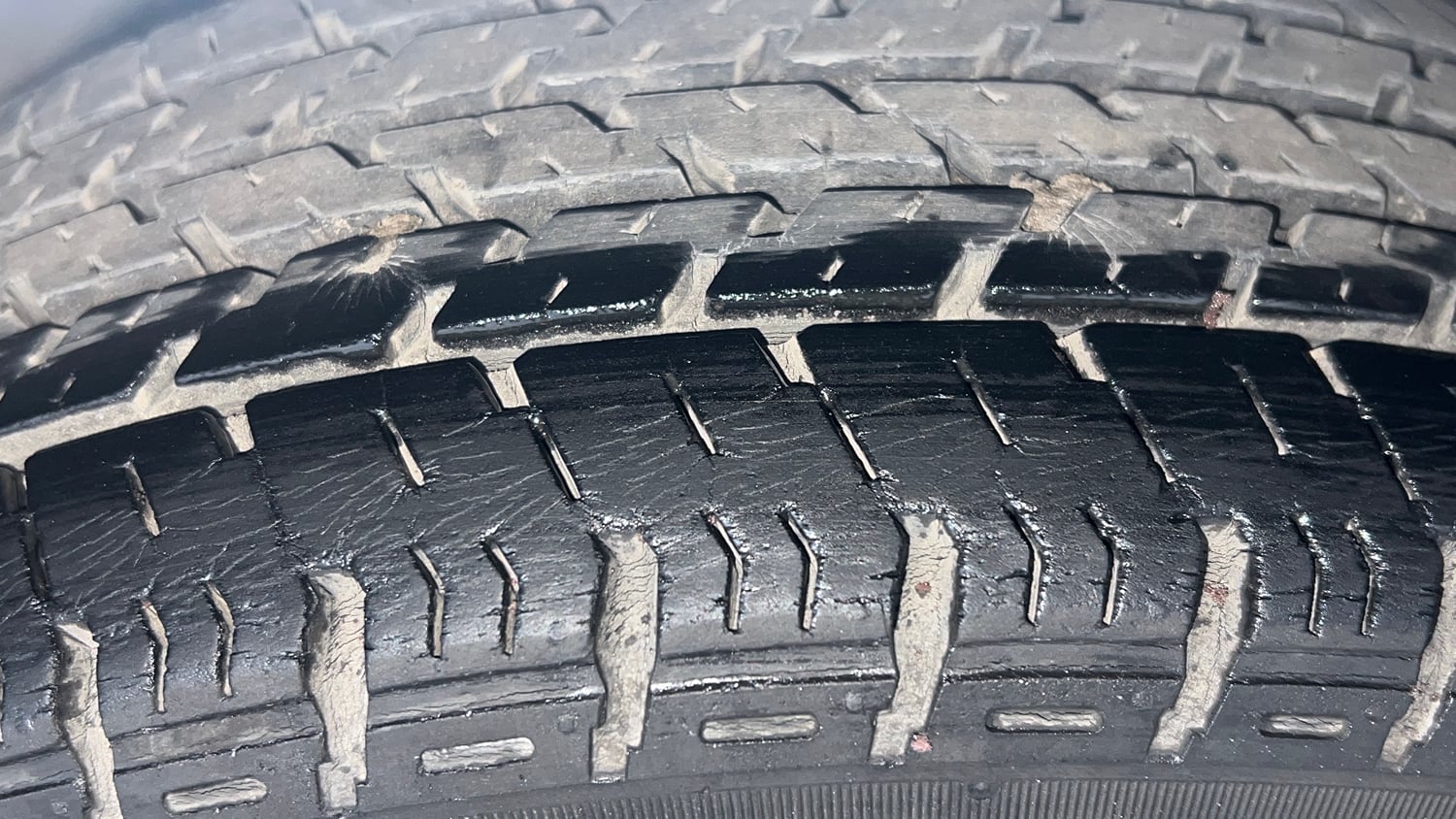 Used 2016 Maruti Suzuki Alto K10 VXi Petrol Manual tyres RIGHT FRONT TYRE TREAD VIEW