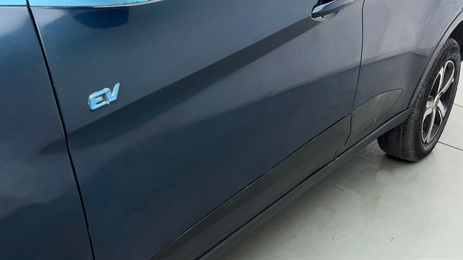 Used 2021 Tata Nexon EV XZ Plus Electric Automatic dents MINOR DENT