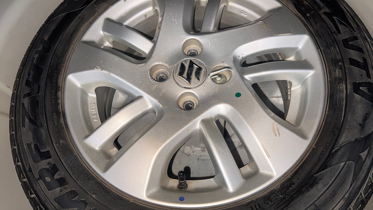 Used 2014 Maruti Suzuki Swift Dzire ZXI Petrol Manual tyres SPARE TYRE VIEW