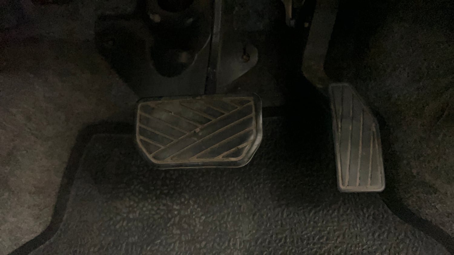 Used 2014 Maruti Suzuki Celerio VXi AMT Petrol Automatic interior PEDALS VIEW