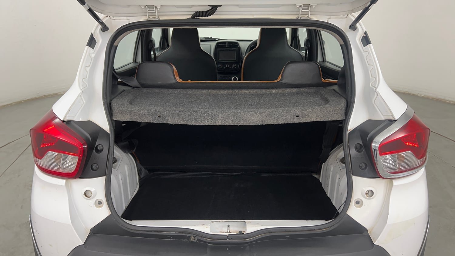 Used 2017 Renault Kwid 1.0 RXT AMT Petrol Automatic interior DICKY INSIDE VIEW