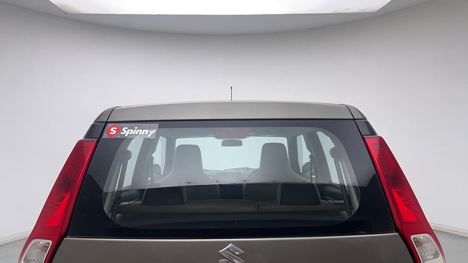 Used 2019 Maruti Suzuki Wagon R 1.0 VXi 1.0 Petrol Manual exterior BACK WINDSHIELD VIEW