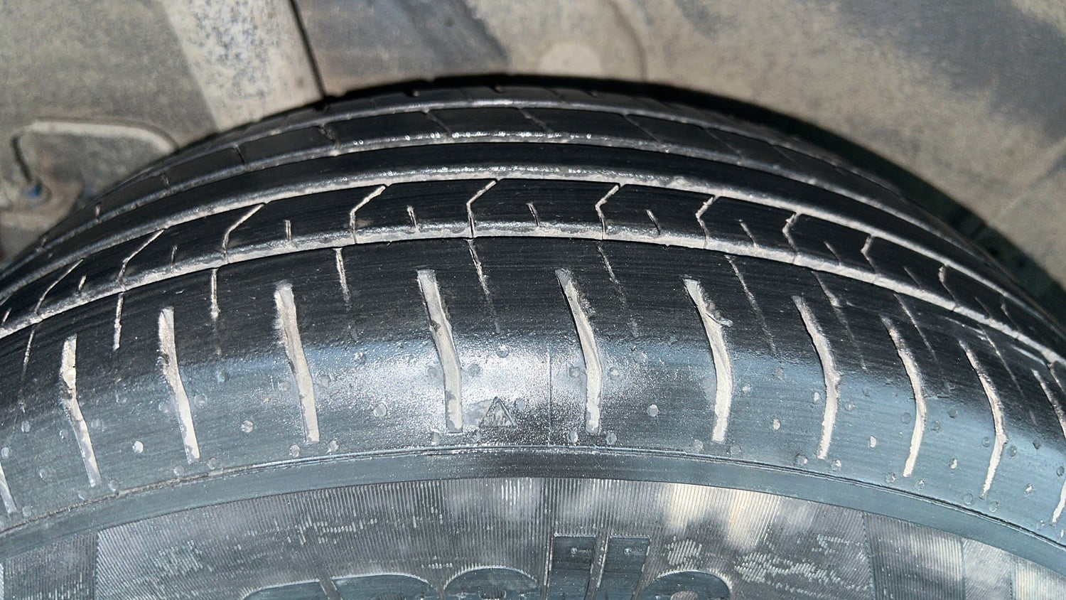 Used 2024 Hyundai Venue E 1.2 Petrol Petrol Manual tyres RIGHT REAR TYRE TREAD VIEW