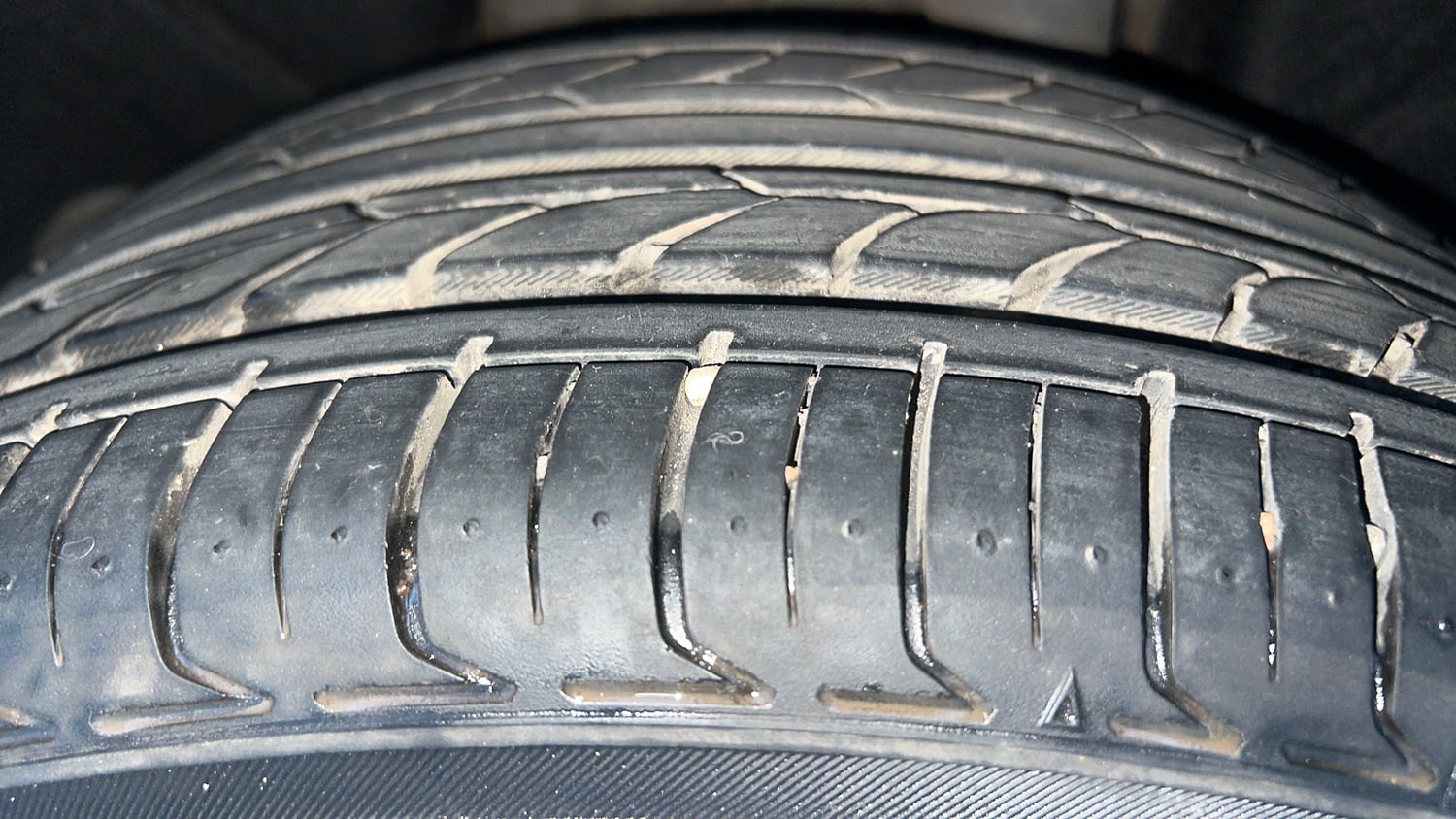 Used 2018 Skoda Octavia 1.8 TSI L&K Petrol Automatic tyres LEFT REAR TYRE TREAD VIEW