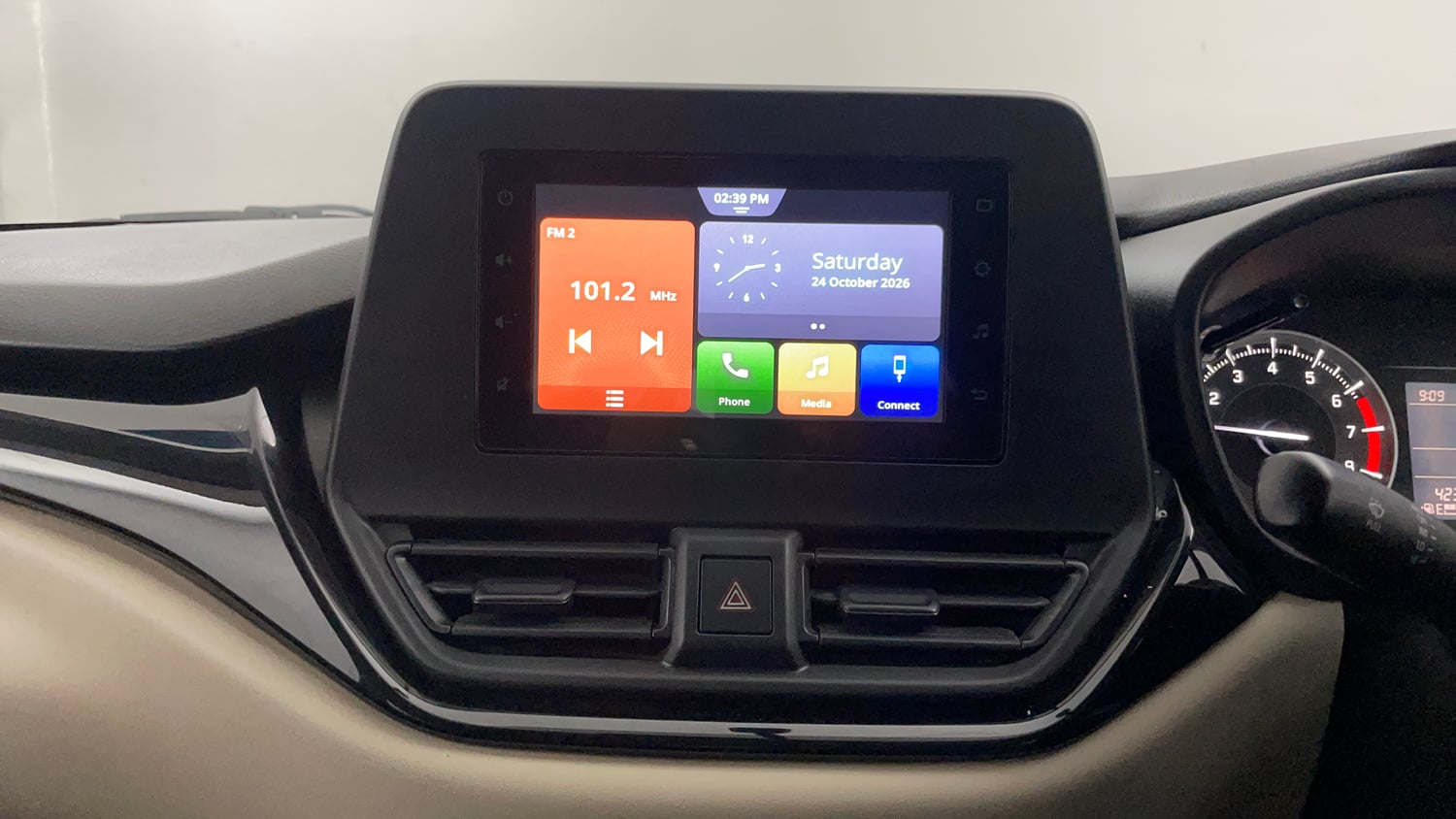 Used 2022 Toyota Glanza S Petrol Manual top_features Touch screen infotainment system