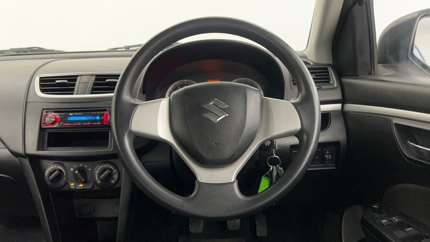 Used 2012 Maruti Suzuki Swift VXi Petrol Manual interior STEERING VIEW