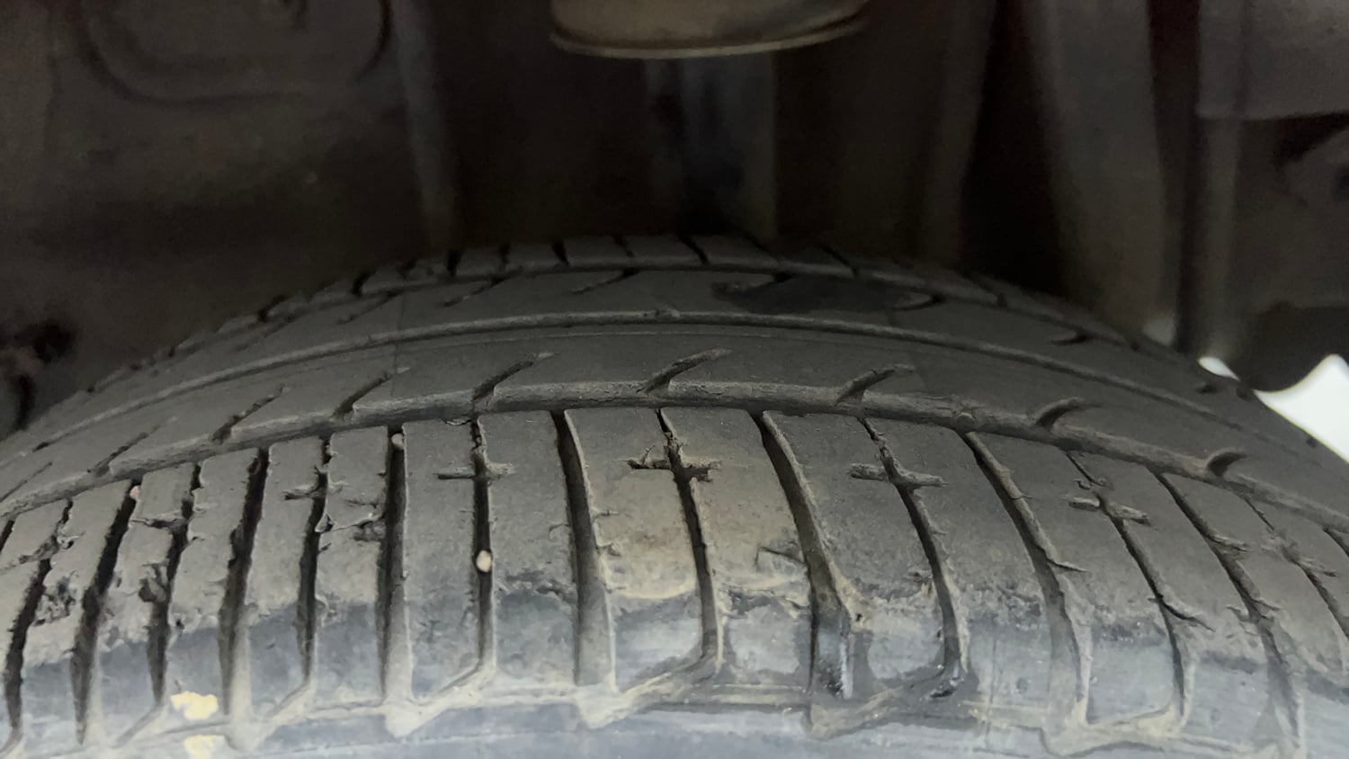 Used 2021 Tata Tiago XZ Plus Petrol Manual tyres LEFT REAR TYRE TREAD VIEW