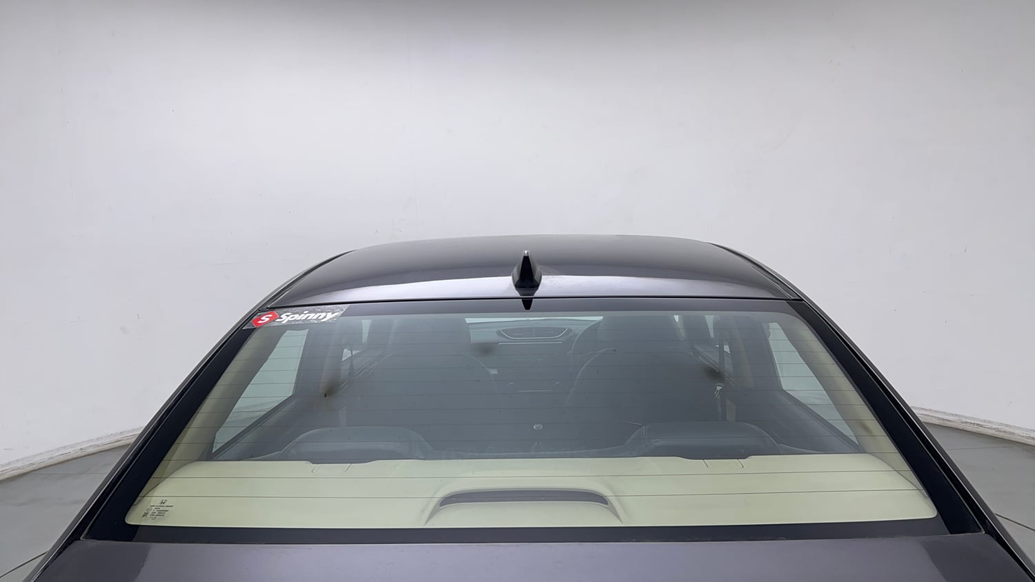 Used 2018 Honda Amaze 1.2 V MT Petrol Petrol Manual exterior BACK WINDSHIELD VIEW