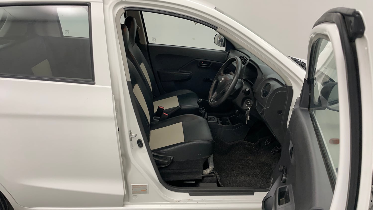Used 2023 Maruti Suzuki Alto K10 LXi Petrol Manual interior RIGHT SIDE FRONT DOOR CABIN VIEW