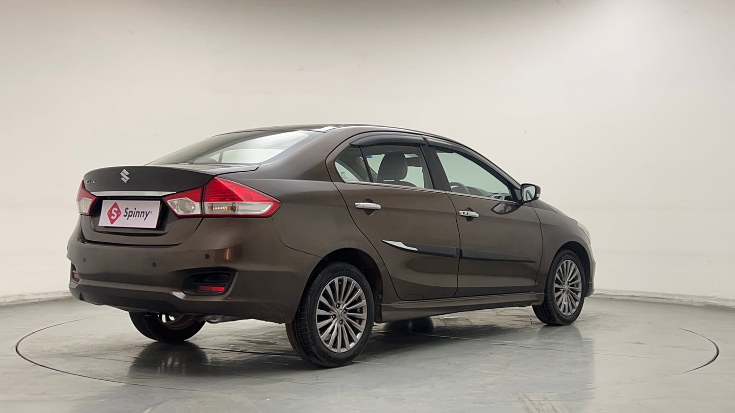Used 2018 Maruti Suzuki Ciaz S 1.4 MT Petrol Manual exterior RIGHT REAR CORNER VIEW