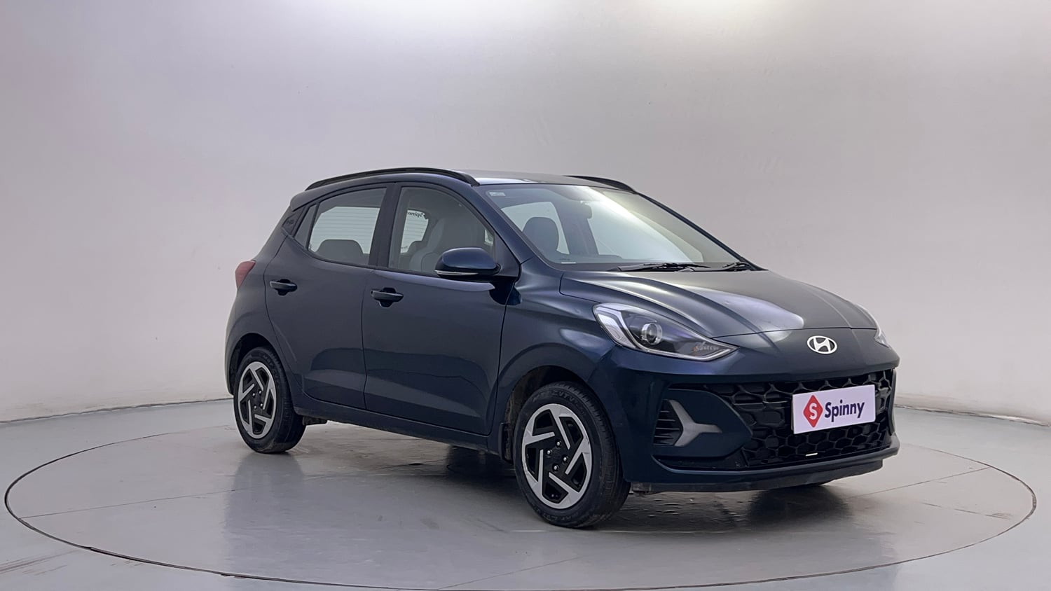 Used 2023 Hyundai Grand i10 Nios Sportz 1.2 Kappa VTVT Petrol Manual exterior RIGHT FRONT CORNER VIEW
