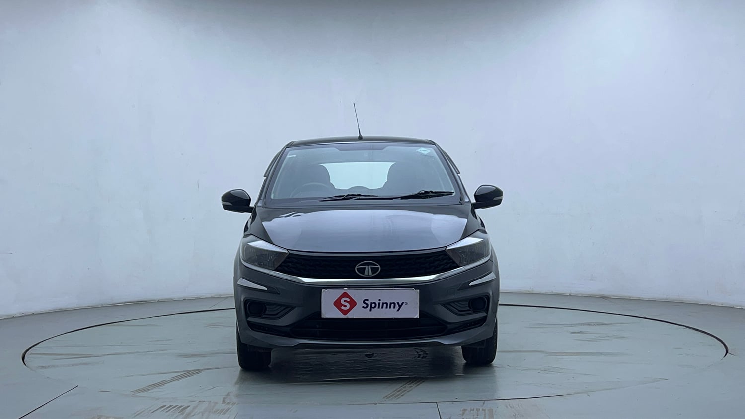 Used 2022 Tata Tiago XT CNG Cng Manual exterior FRONT VIEW