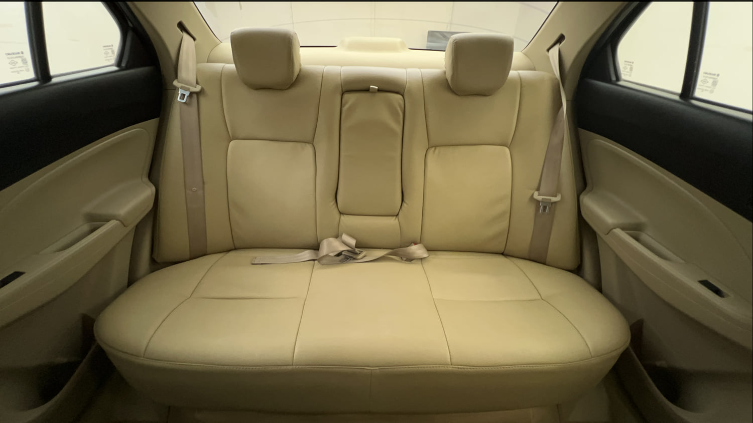 Used 2018 Maruti Suzuki Dzire VXi Petrol Manual interior REAR SEAT CONDITION VIEW