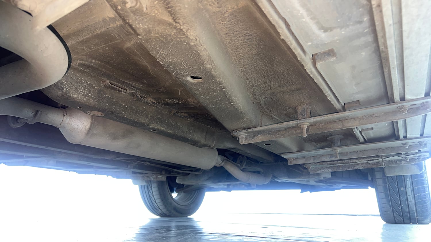 Used 2018 Tata Nexon XZA Plus Diesel Diesel Automatic extra REAR RIGHT UNDERBODY VIEW