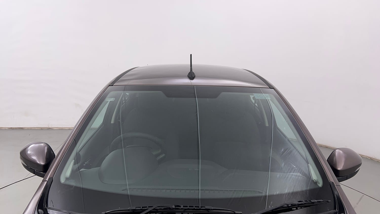 Used 2018 Tata Tiago Revotron XZ Petrol Manual exterior FRONT WINDSHIELD VIEW