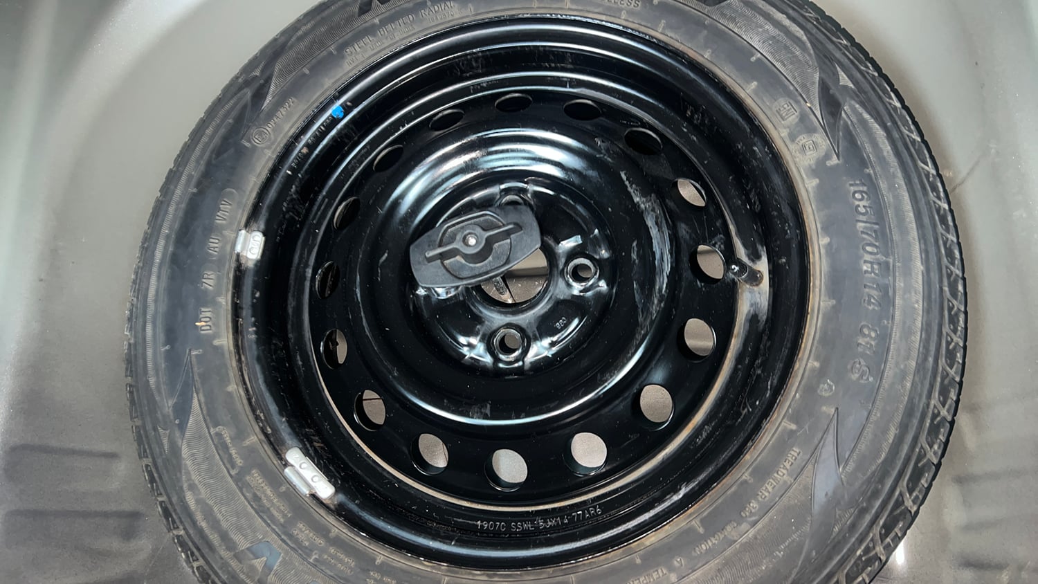 Used 2019 Maruti Suzuki Wagon R ZXi 1.2 AMT Petrol Automatic tyres SPARE TYRE VIEW