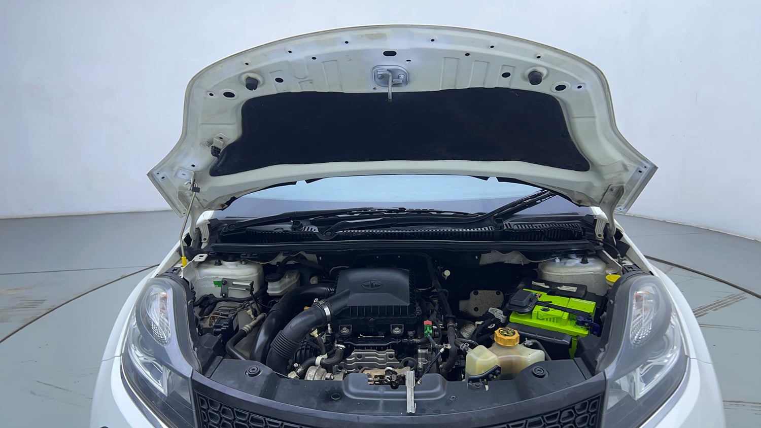 Used 2020 Tata Nexon XZA Plus Petrol Petrol Automatic engine ENGINE & BONNET OPEN FRONT VIEW