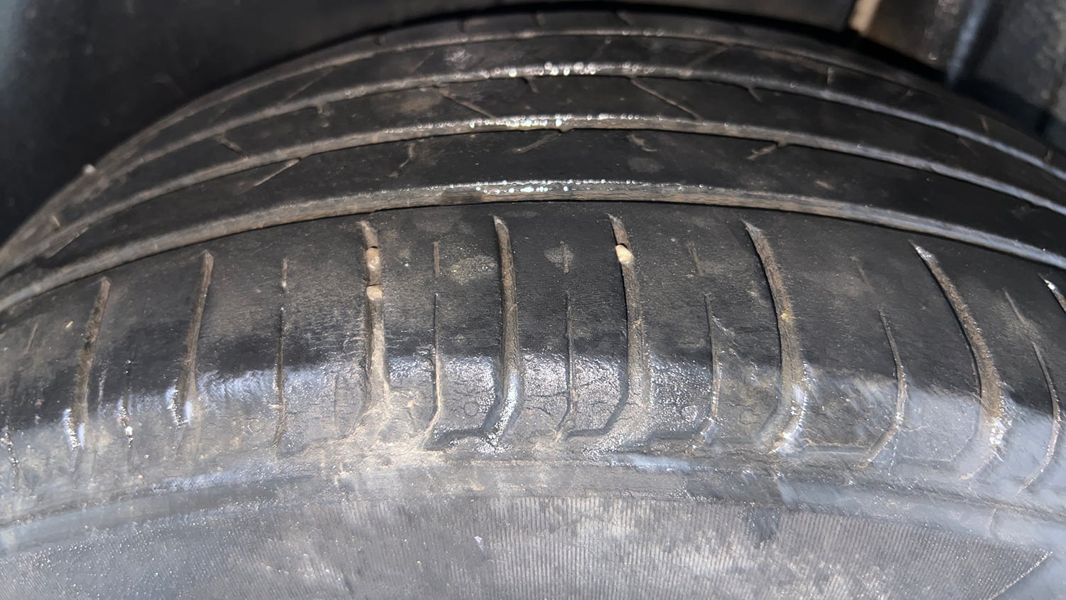 Used 2018 Maruti Suzuki S-Cross Zeta 1.3 Diesel Manual tyres LEFT REAR TYRE TREAD VIEW