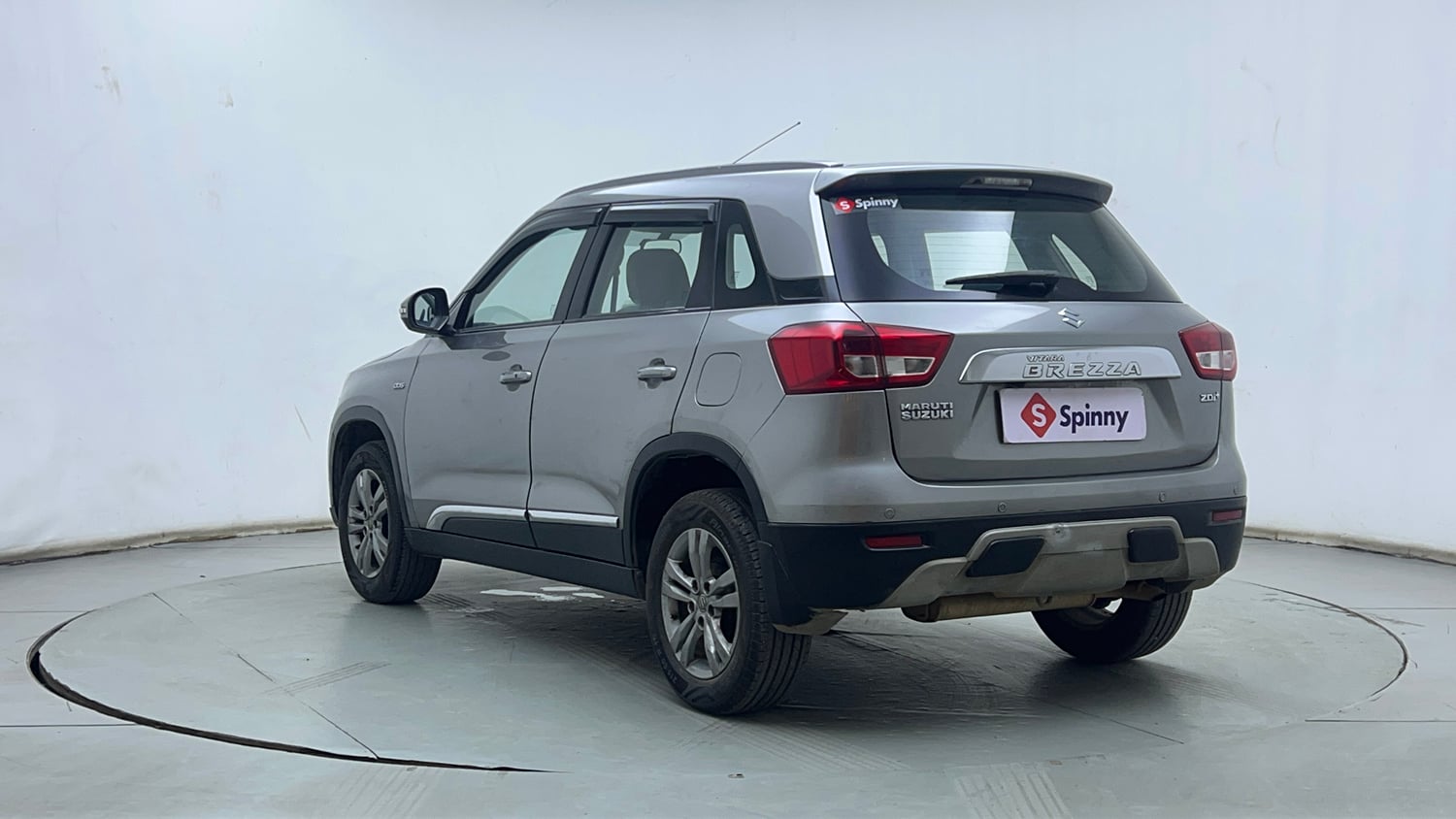 Used 2017 Maruti Suzuki Vitara Brezza [2016-2020] ZDi Plus Diesel Manual exterior LEFT REAR CORNER VIEW