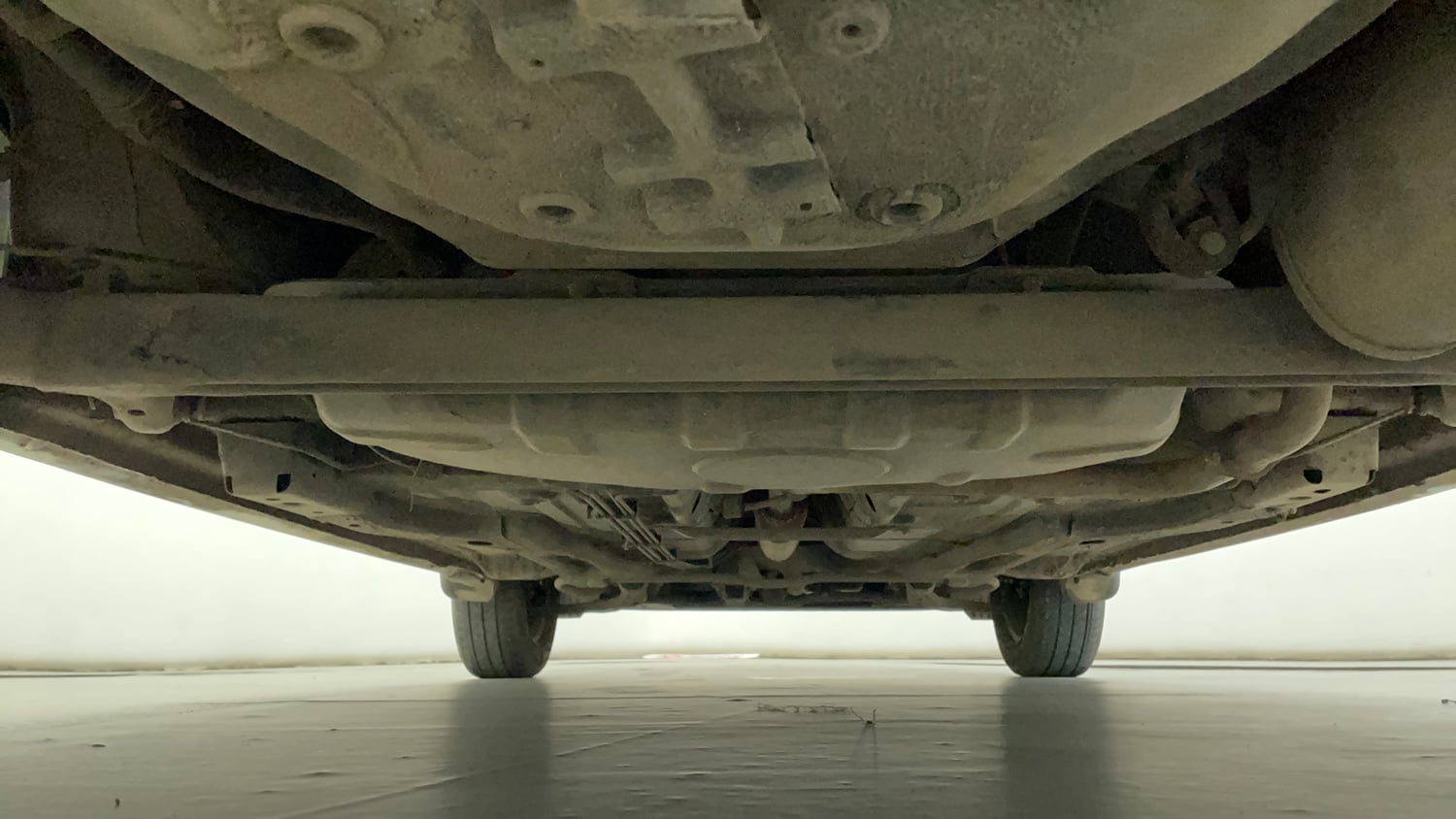 Used 2020 Tata Tiago Revotron XZ Petrol Manual extra REAR UNDERBODY VIEW (TAKEN FROM REAR)