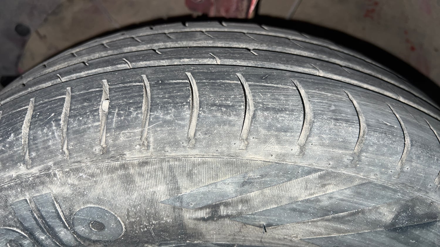 Used 2018 Maruti Suzuki Swift VXI CNG (Outside Fitted) Cng Manual tyres LEFT FRONT TYRE TREAD VIEW