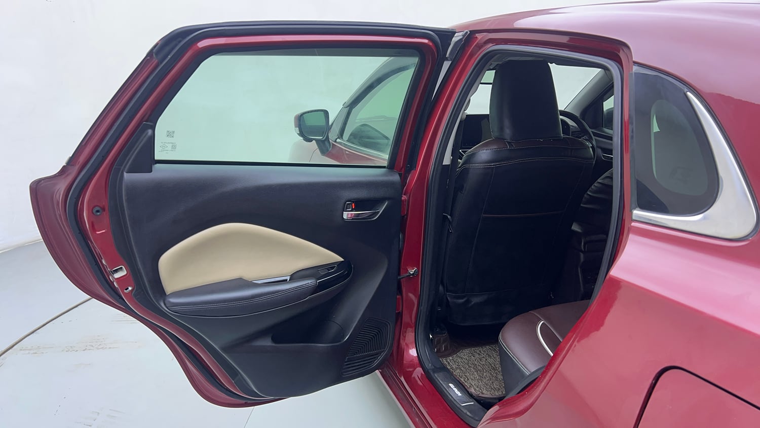 Used 2022 Toyota Glanza V Petrol Manual interior LEFT REAR DOOR OPEN VIEW
