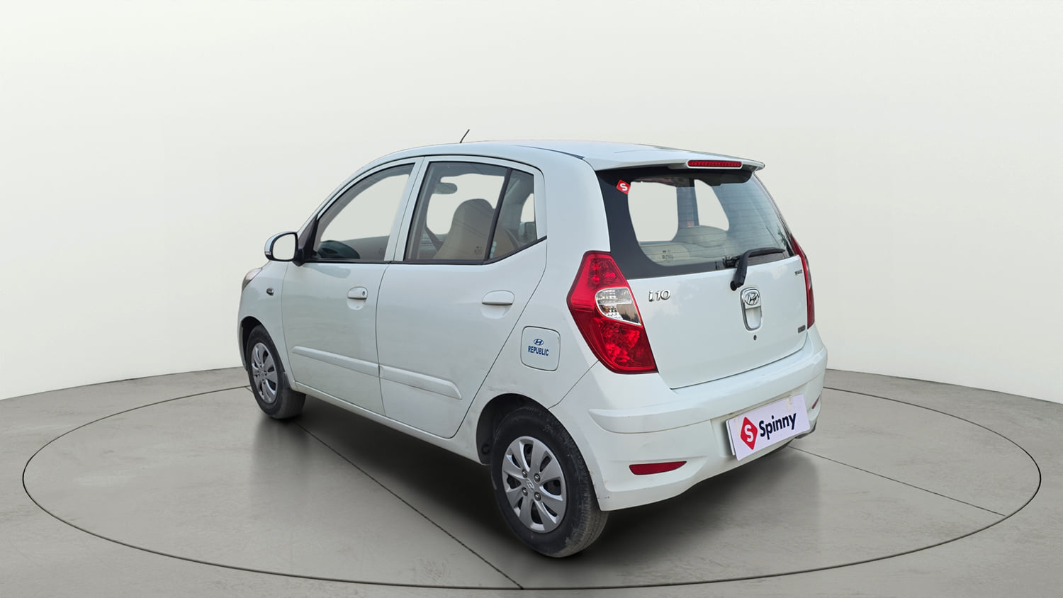 Used 2013 Hyundai i10 Sportz 1.2 Kappa2 Petrol Manual exterior LEFT REAR CORNER VIEW