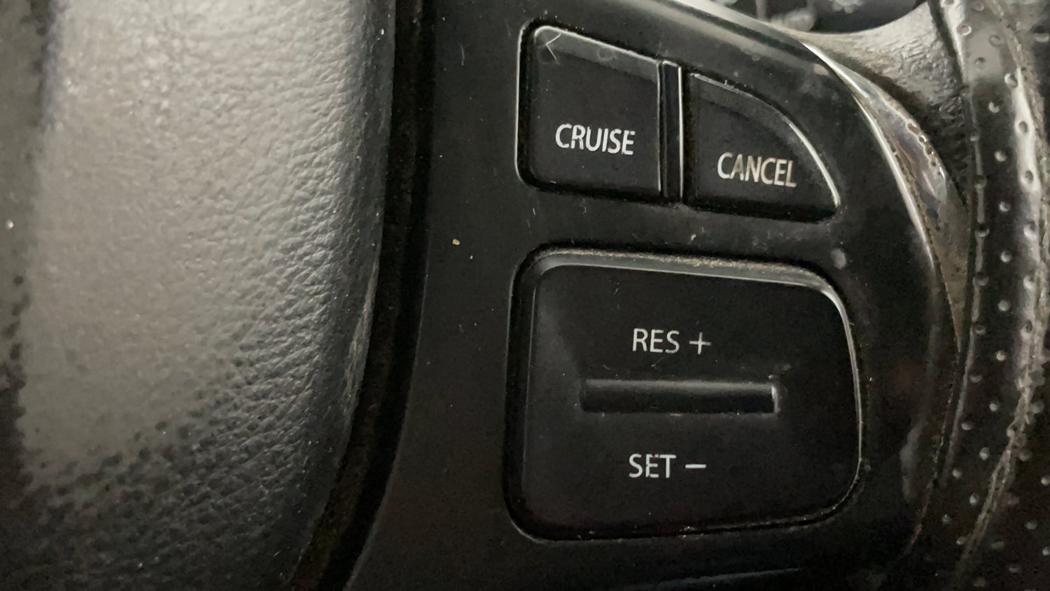 Used 2017 Maruti Suzuki Vitara Brezza ZDi+ Dual Tone Diesel Manual top_features Cruise control