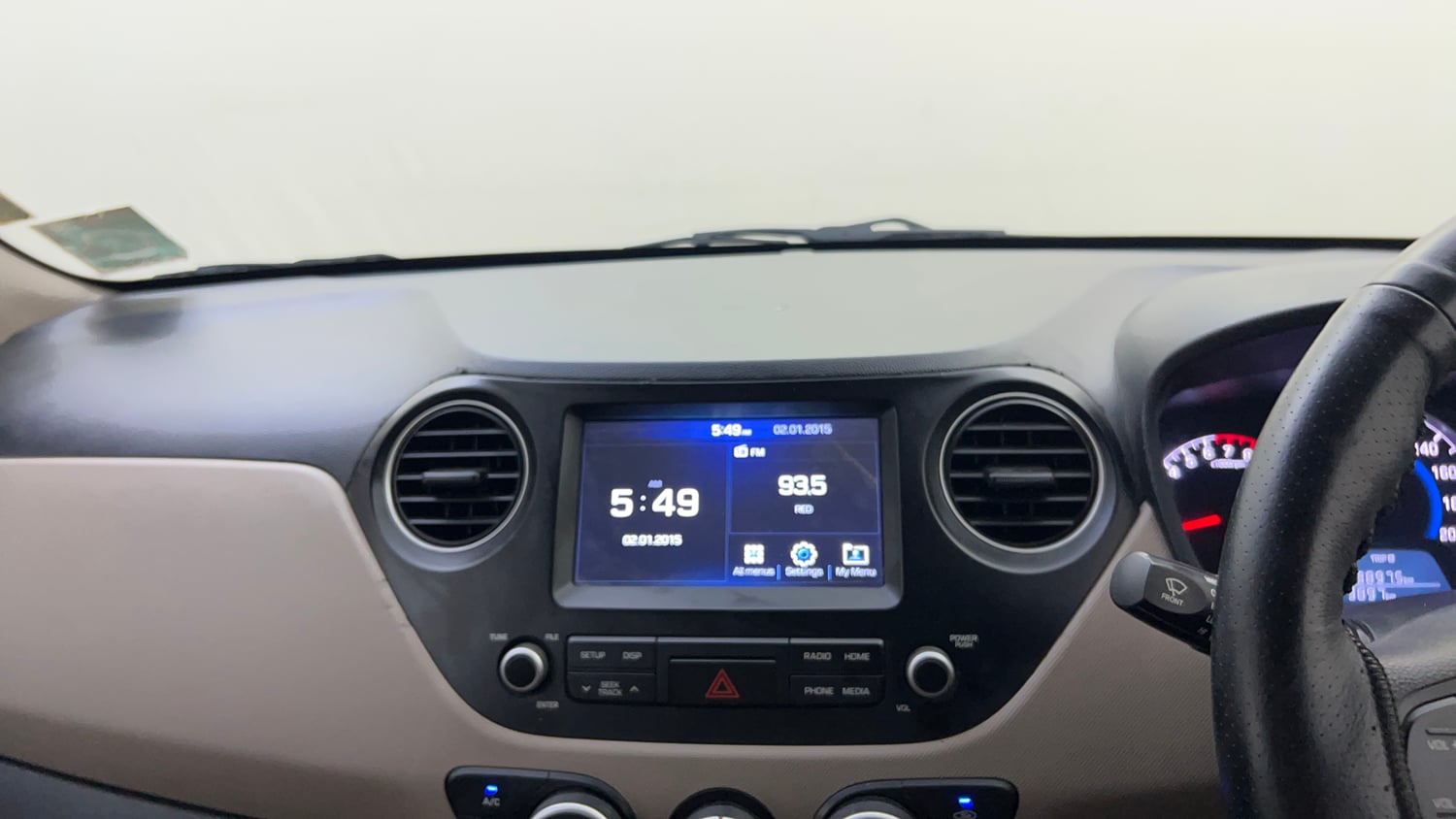 Used 2020 Hyundai Grand i10 Sportz 1.2 Kappa VTVT Petrol Manual top_features Integrated (in-dash) music system