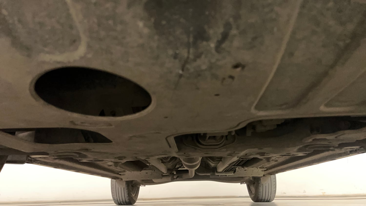 Used 2022 Kia Seltos HTX 1.5 Petrol Manual extra FRONT LEFT UNDERBODY VIEW