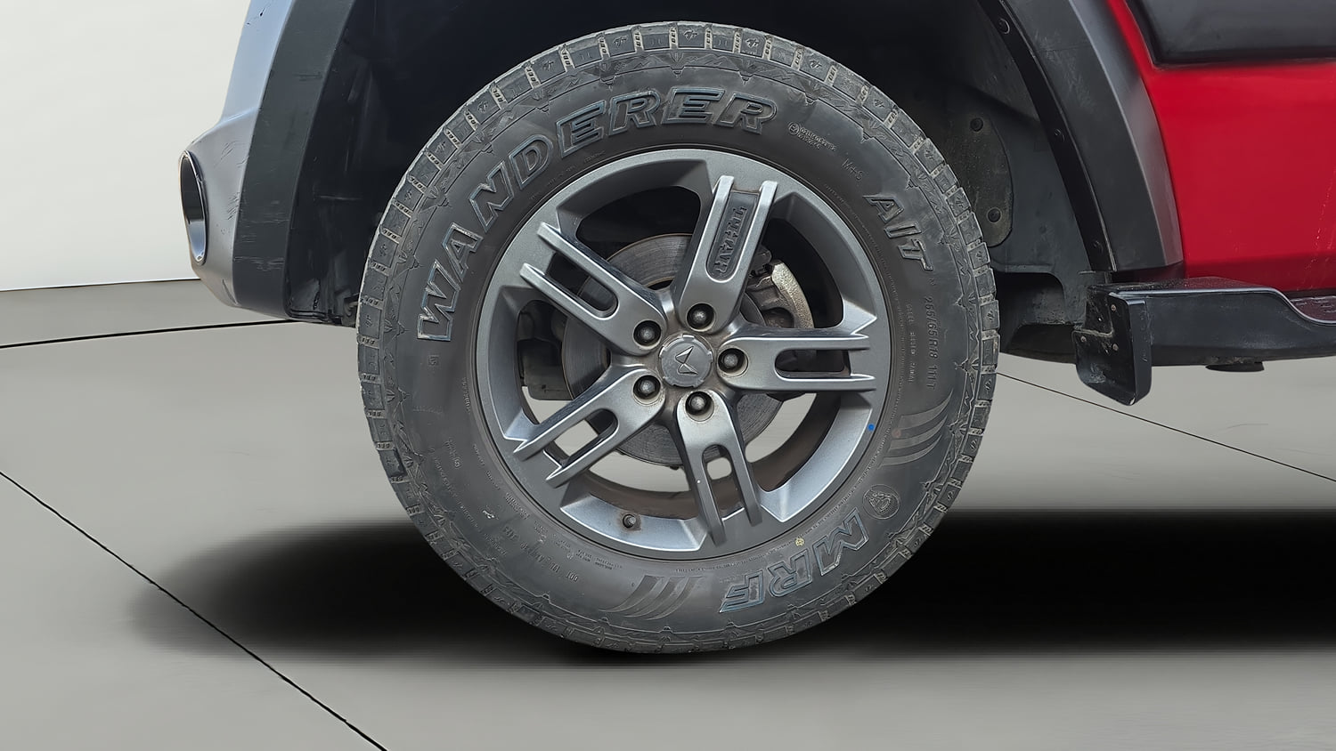 Used 2023 Mahindra Thar LX Hard Top Diesel MT 4WD Diesel Manual tyres LEFT FRONT TYRE RIM VIEW