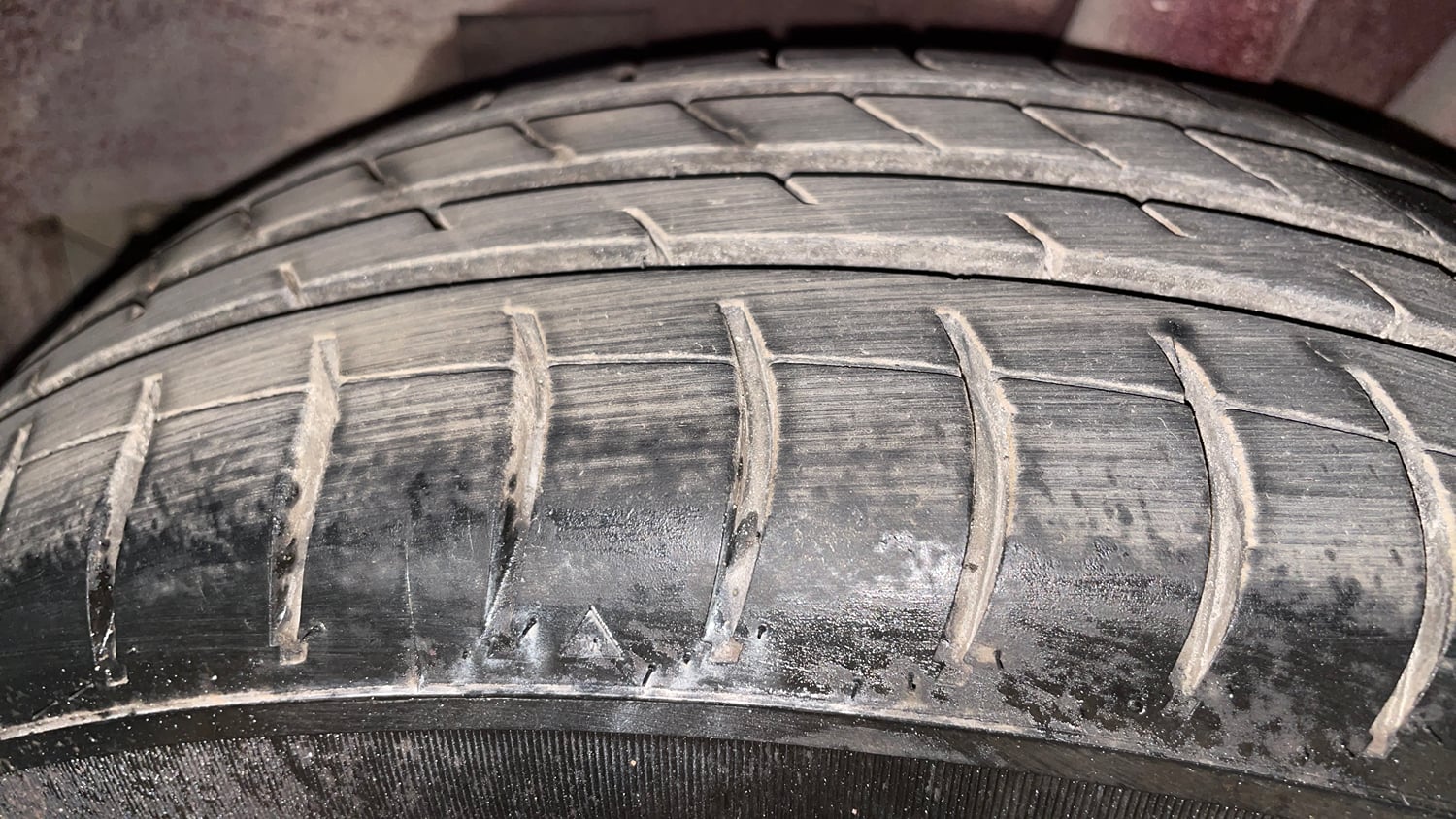 Used 2013 Hyundai Grand i10 Sportz 1.1 CRDi Diesel Manual tyres LEFT REAR TYRE TREAD VIEW