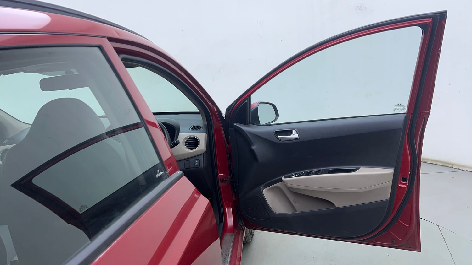 Used 2019 Hyundai Grand i10 Sportz 1.2 Kappa VTVT Petrol Manual interior RIGHT FRONT DOOR OPEN VIEW