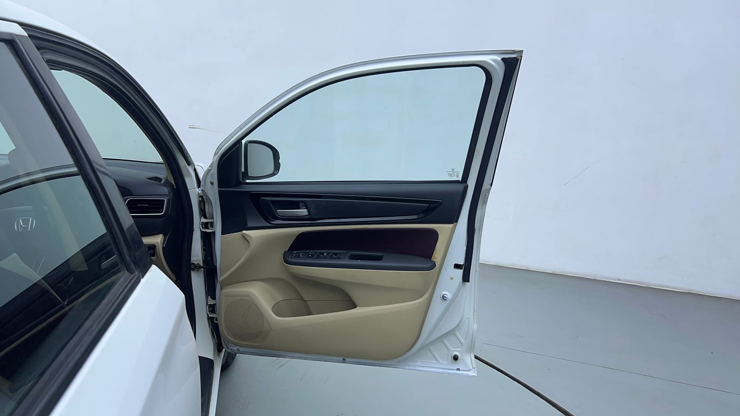 Used 2020 Honda Amaze 1.2 S MT Petrol Petrol Manual interior RIGHT FRONT DOOR OPEN VIEW