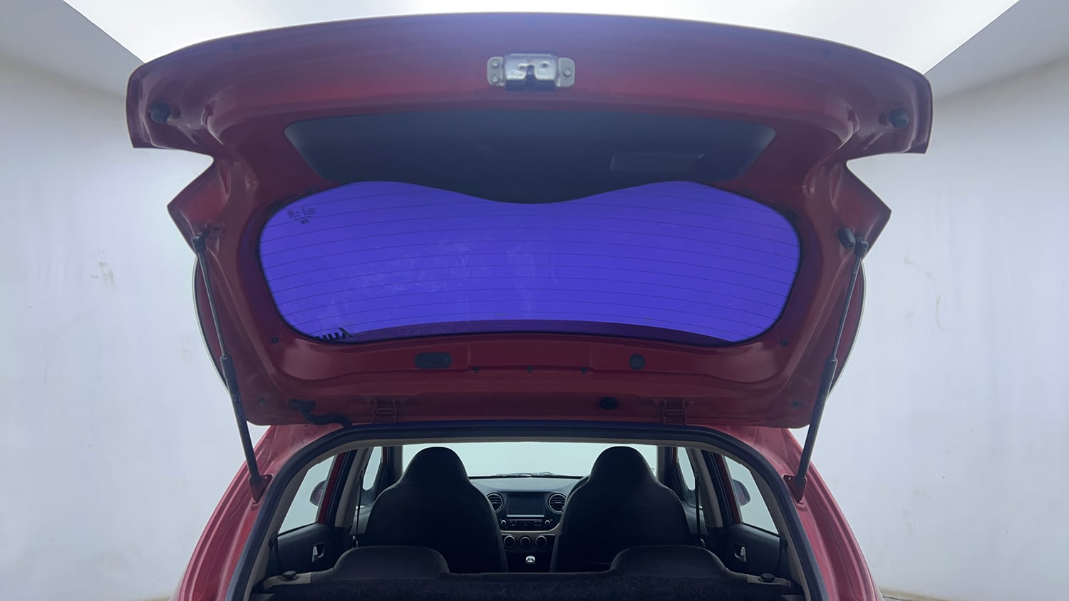 Used 2019 Hyundai Grand i10 Sportz 1.2 Kappa VTVT Petrol Manual interior DICKY DOOR OPEN VIEW