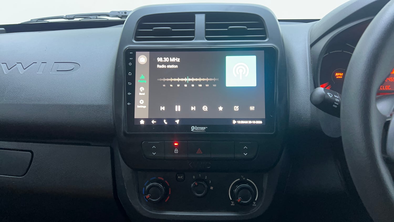 Used 2020 Renault Kwid RXL 1.0 AMT Petrol Automatic interior MUSIC SYSTEM & AC CONTROL VIEW