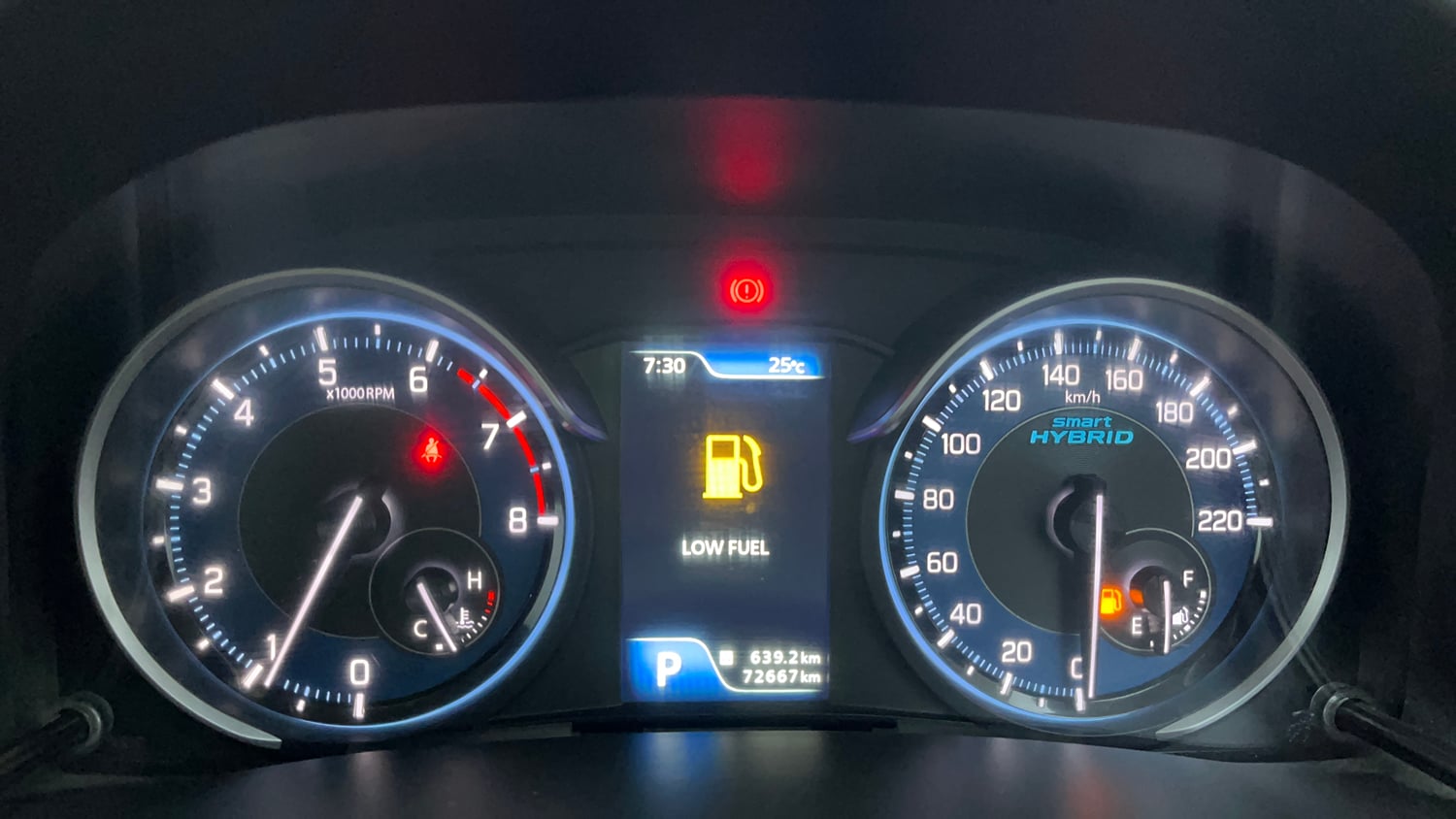 Used 2020 Maruti Suzuki New Ertiga ZXi AT Petrol Automatic interior CLUSTERMETER VIEW