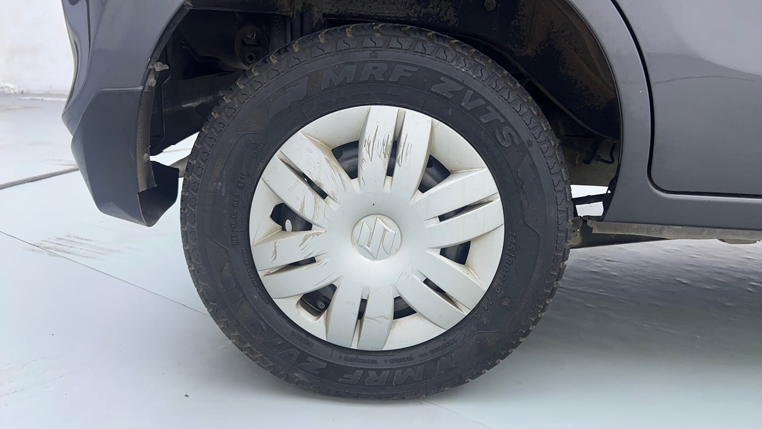 Used 2017 Maruti Suzuki Alto 800 VXi (O) Petrol Manual tyres RIGHT REAR TYRE RIM VIEW